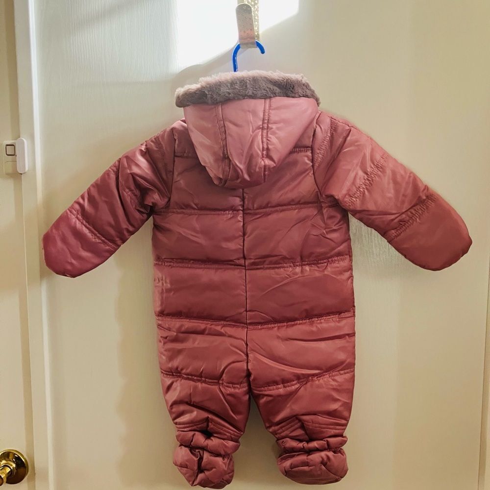 NEW FIRST IMPRESSIONS Baby Girl Bow Faux Fur Trim Mauve Pink Snowsuit. SZ 3-6 mo - Picture 3 of 11